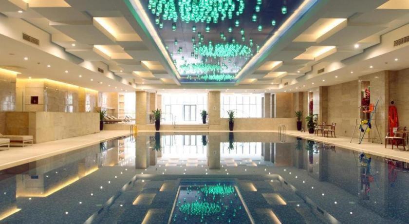 Kun Tai Glory Hotel Beijing Wangjing Exterior photo