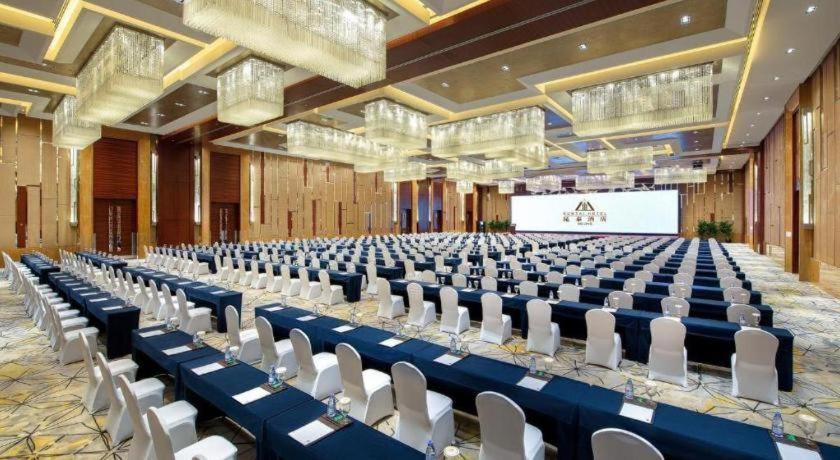 Kun Tai Glory Hotel Beijing Wangjing Exterior photo